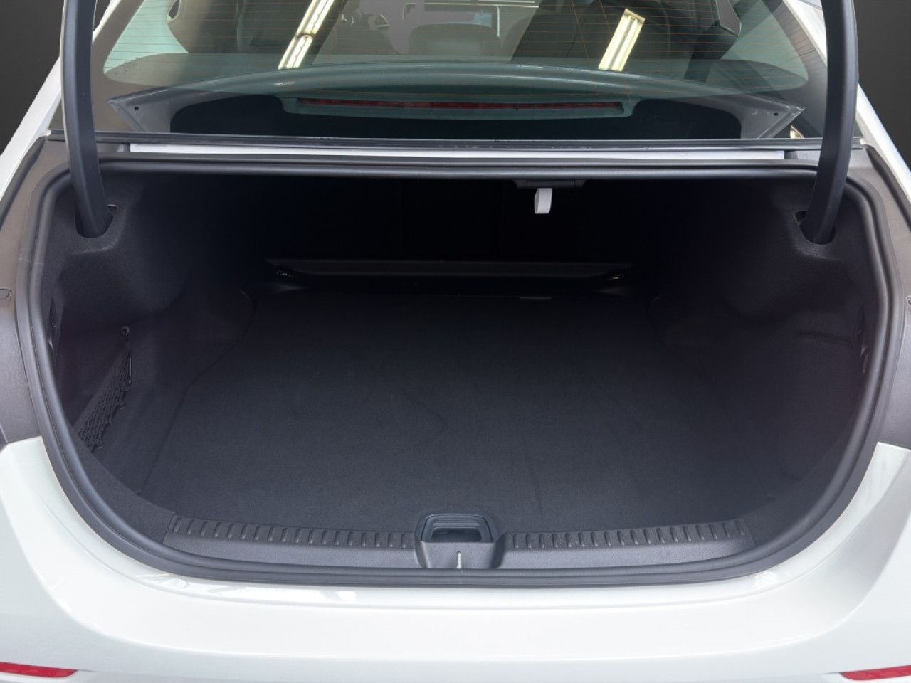 Mercedes-Benz E-Klasse – Bild 11
