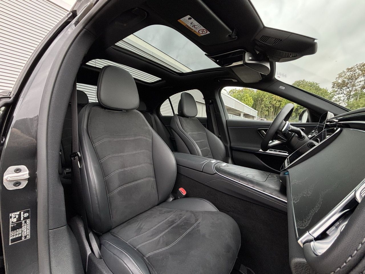 Mercedes-Benz E-Klasse – Bild 16