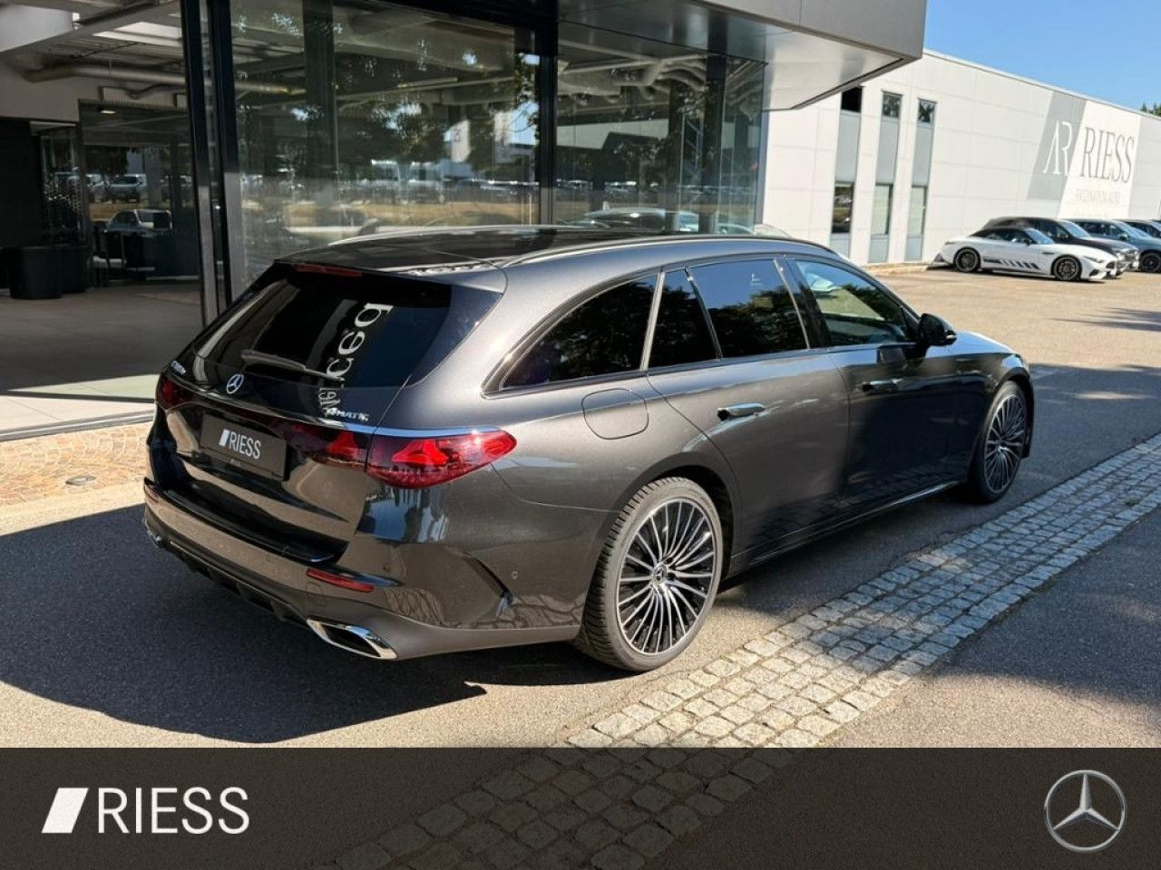 Mercedes-Benz E-Klasse – Bild 6