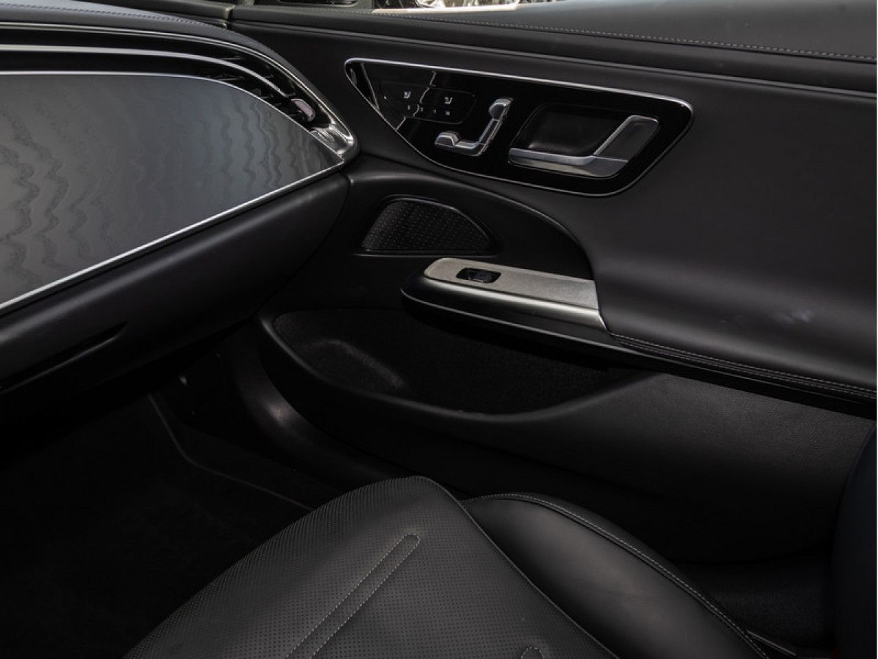 Mercedes-Benz E-Klasse – Bild 15