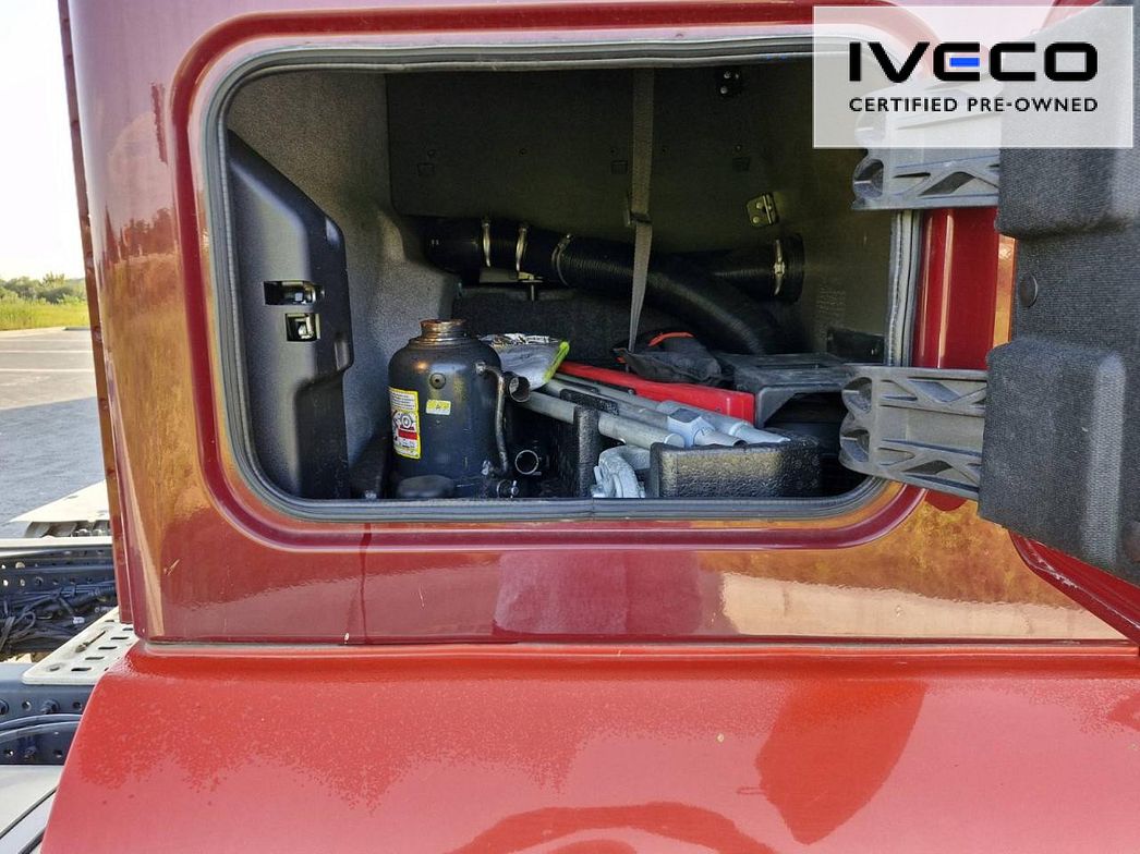 IVECO | AT440S40T/P ADR