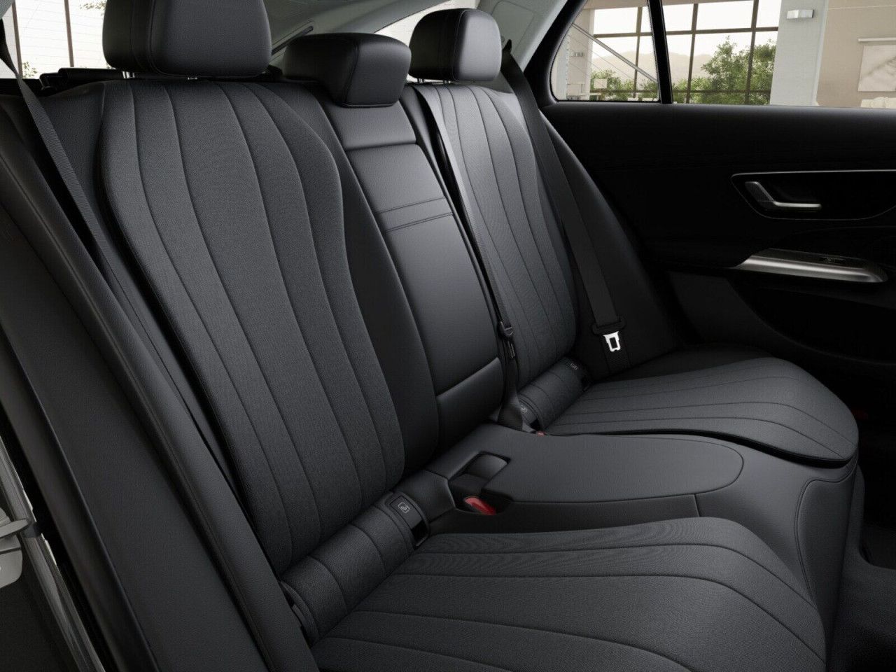 Mercedes-Benz E-Klasse – Bild 13