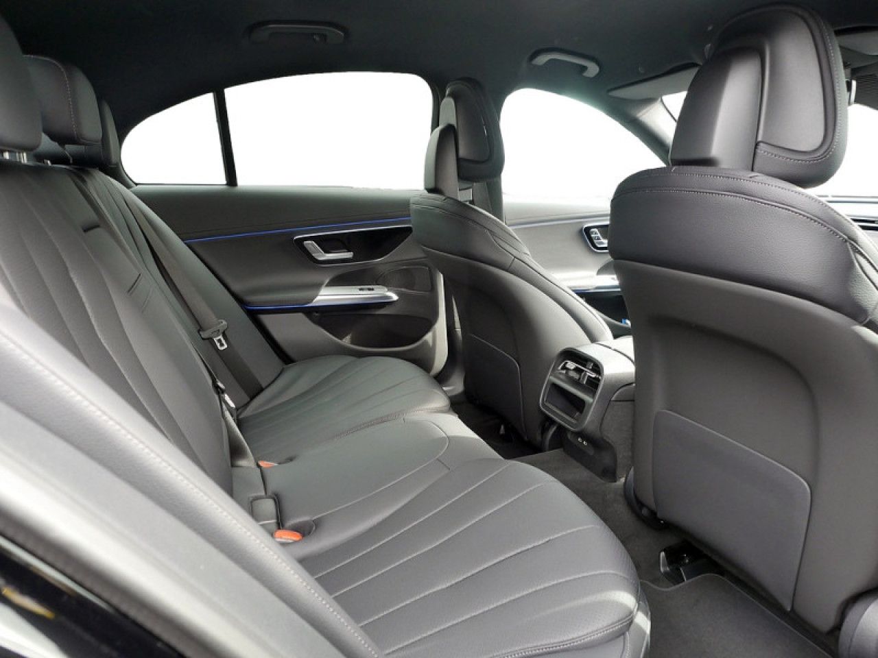 Mercedes-Benz E-Klasse – Bild 6
