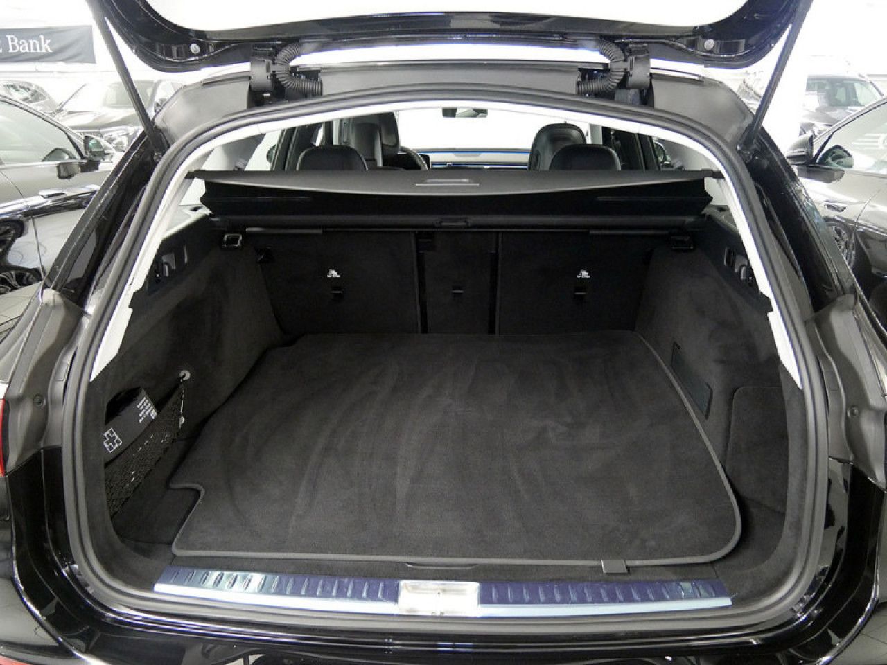 Mercedes-Benz E-Klasse – Bild 10