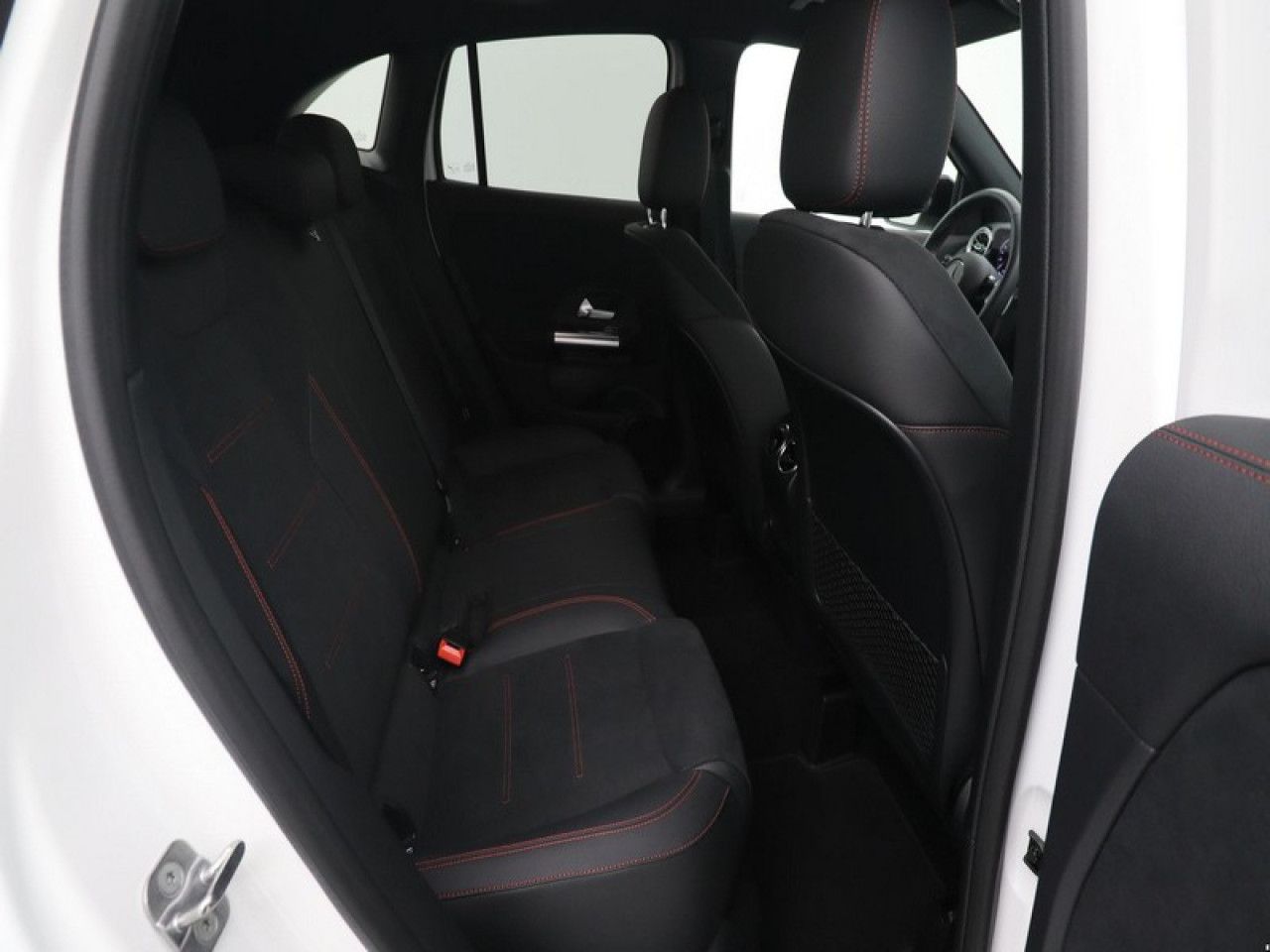 Imagem do veículo 8 / 19