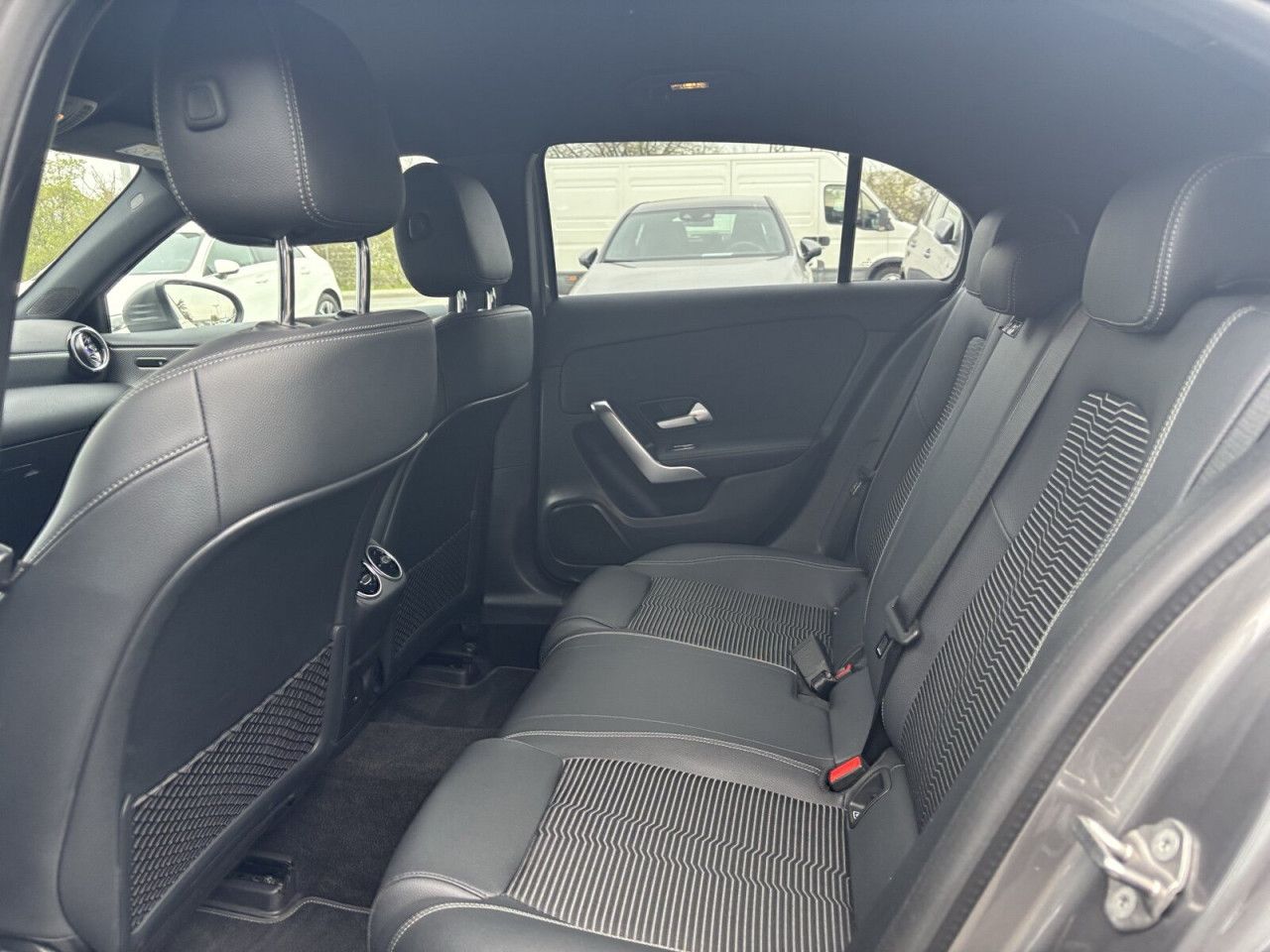 Fahrzeugbild 11 / 23