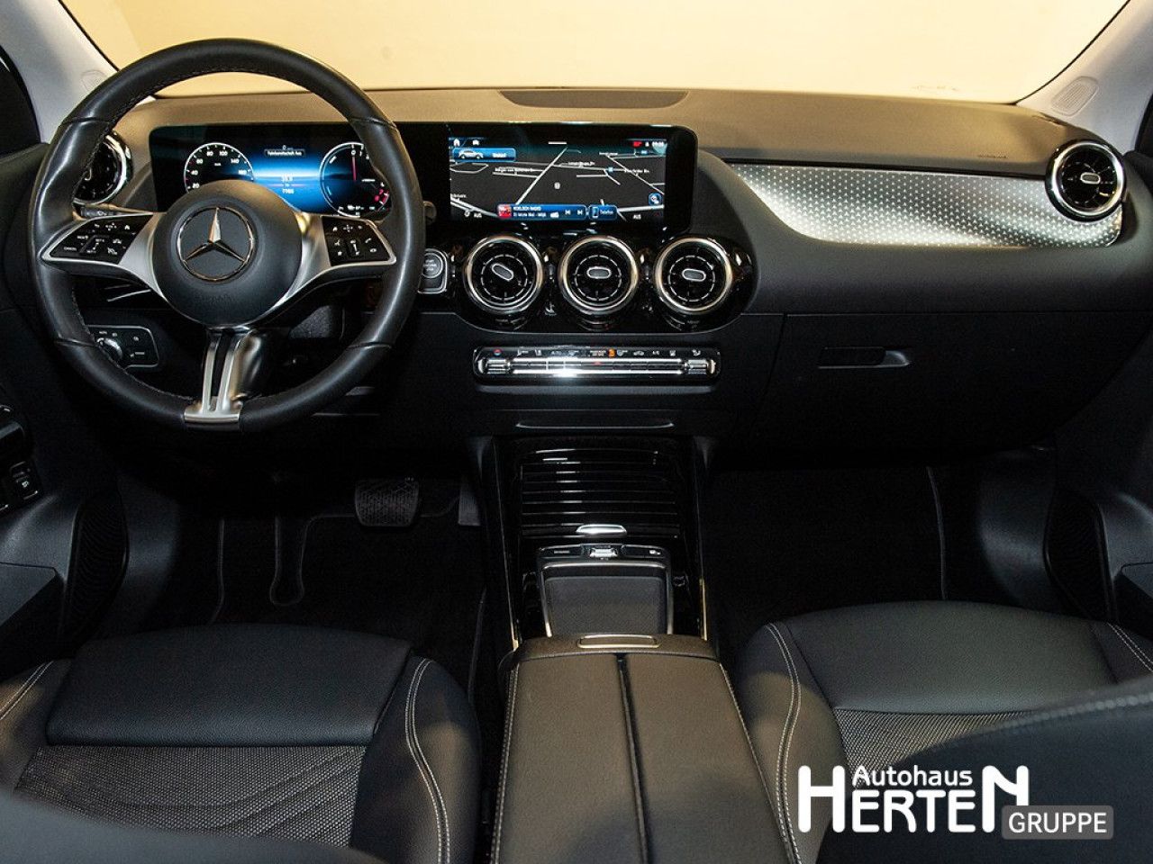 Mercedes-Benz GLA – Bild 11