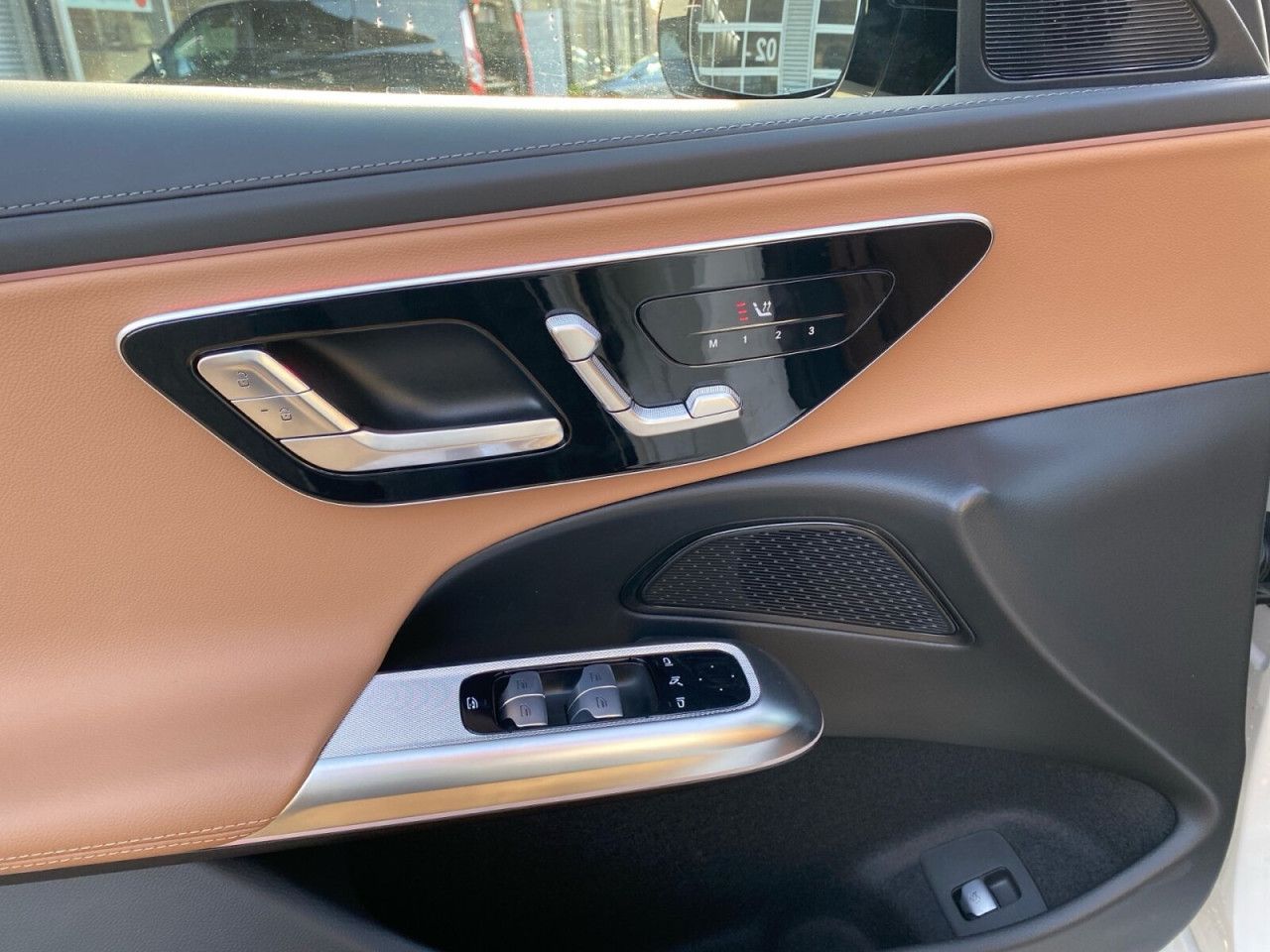 Mercedes-Benz E-Klasse – Bild 15