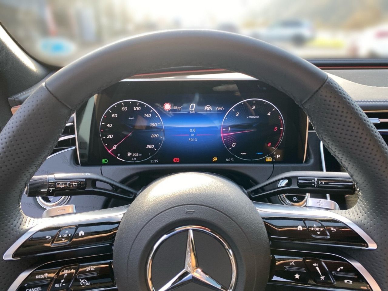 Mercedes-Benz E-Klasse – Bild 8