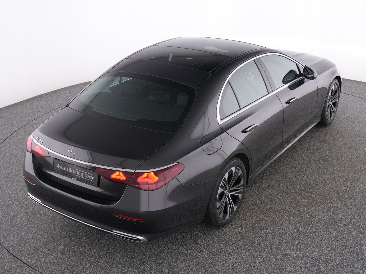 Mercedes-Benz E-Klasse – Bild 18