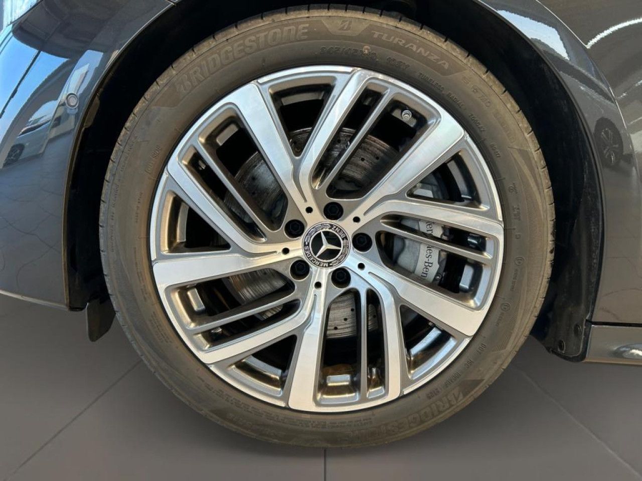Mercedes-Benz E-Klasse – Bild 8
