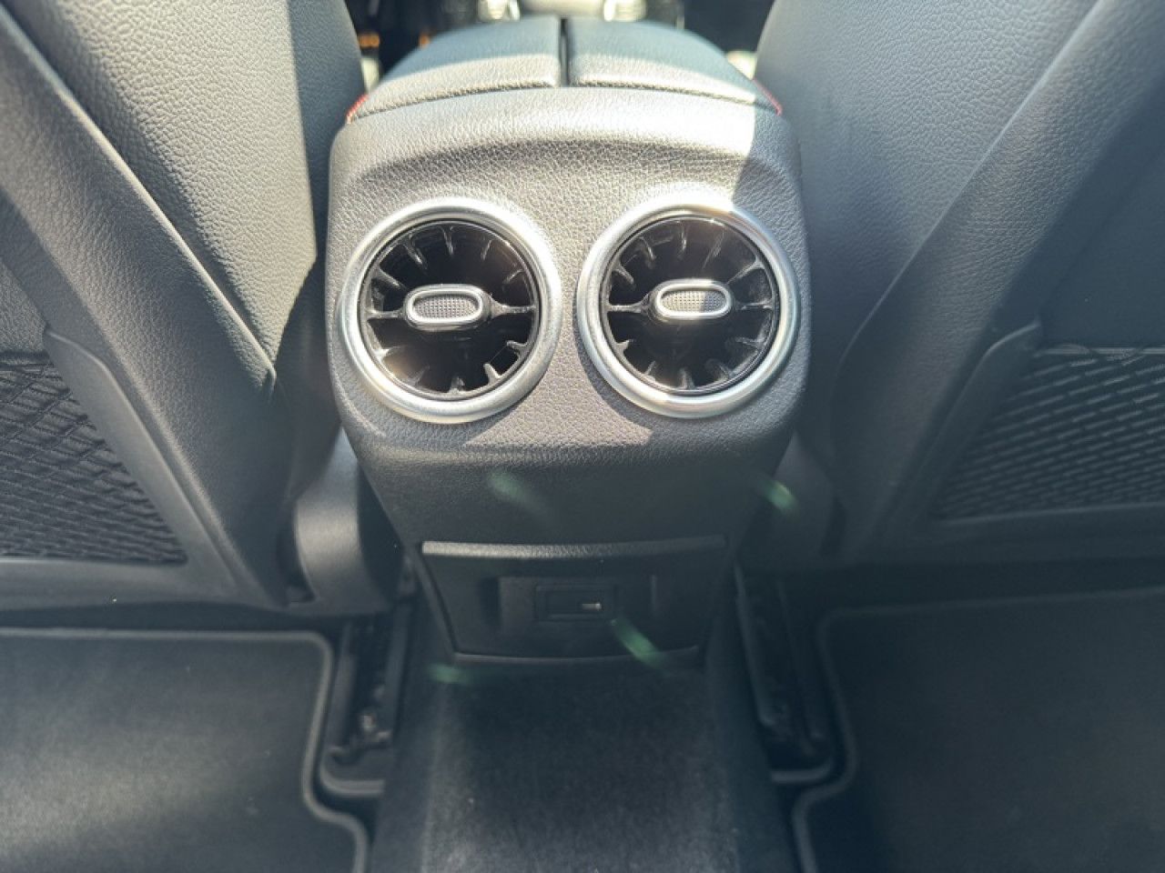 Photo du véhicule 15 / 18
