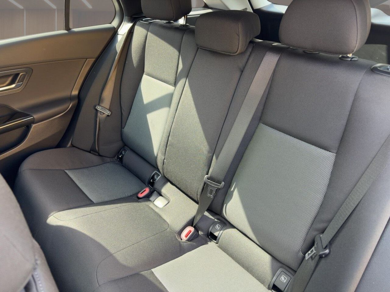 Mercedes-Benz C-Klasse – Bild 15