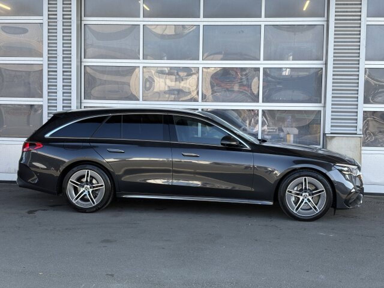 Mercedes-Benz E-Klasse – Bild 7