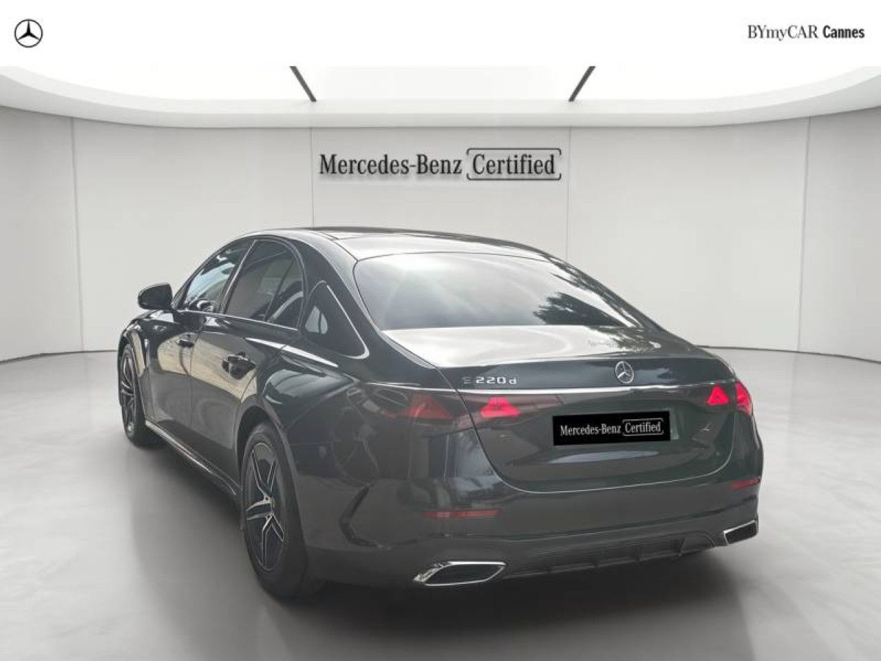 Photo du véhicule 3 / 18