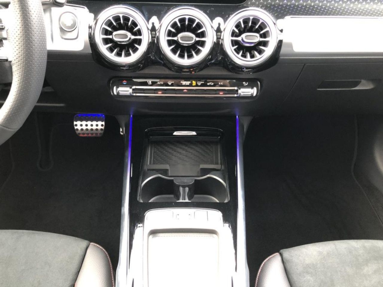 Mercedes-Benz GLB – Bild 14