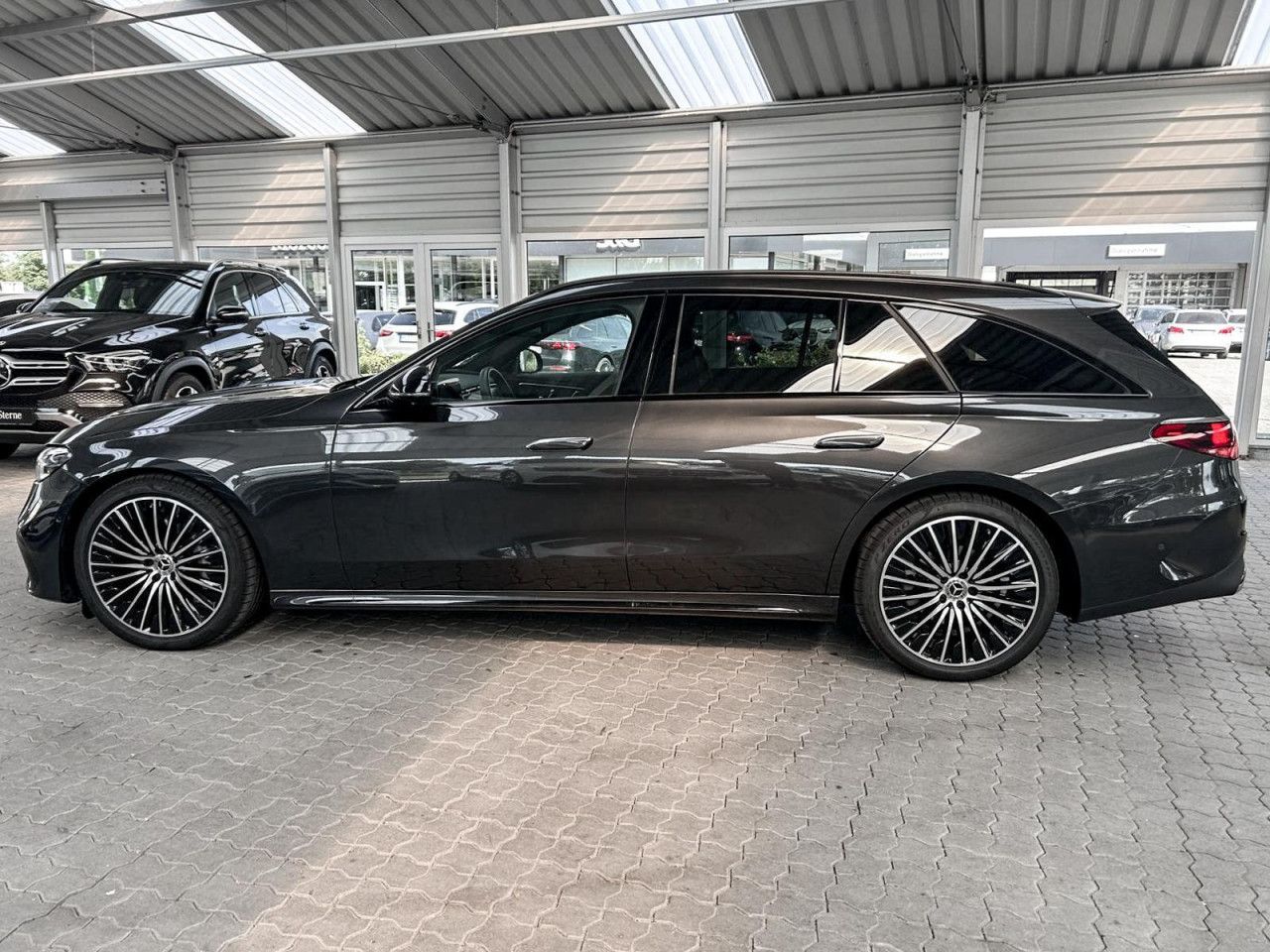 Mercedes-Benz E-Klasse – Bild 7