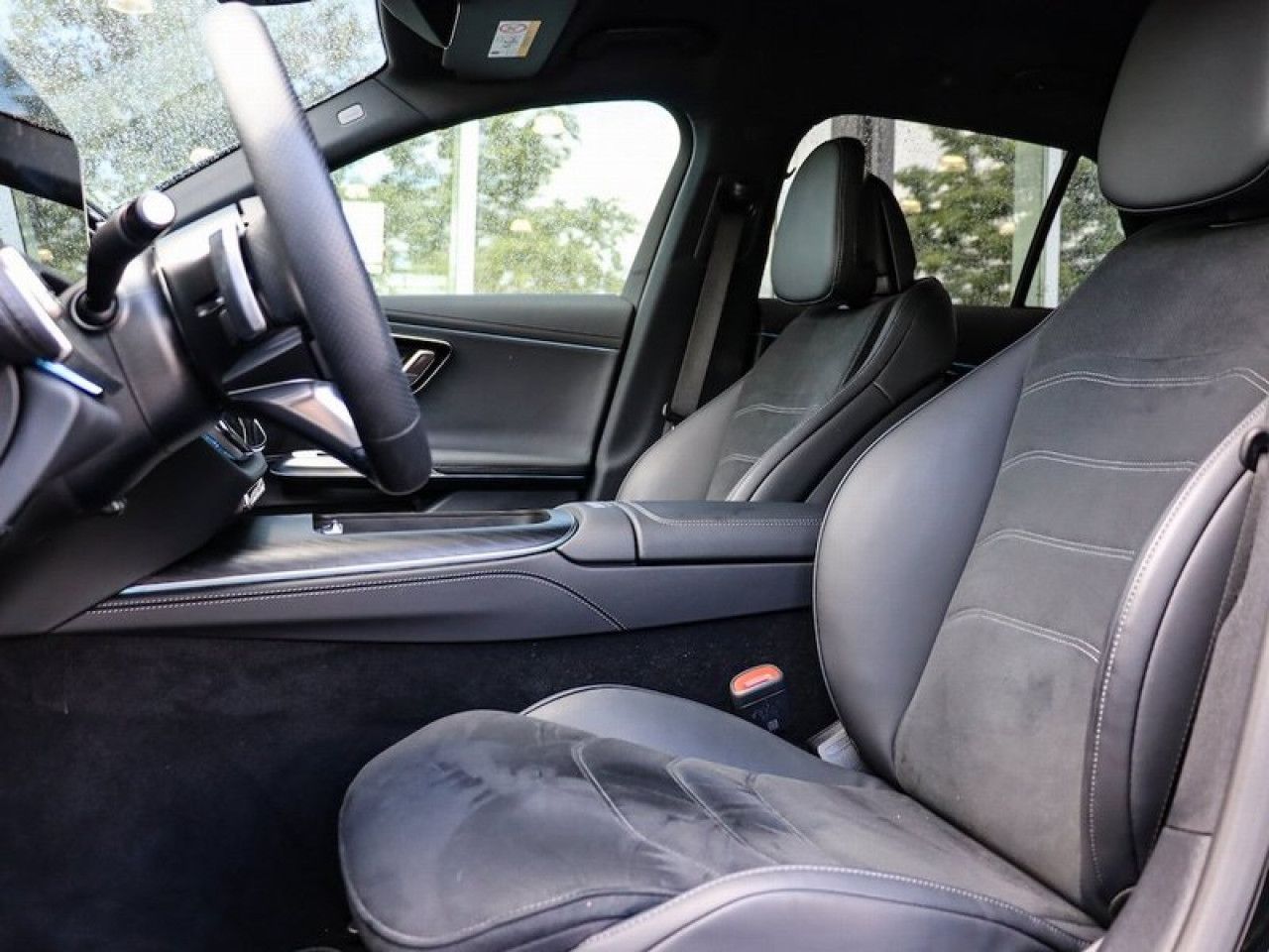 Mercedes-Benz E-Klasse – Bild 8