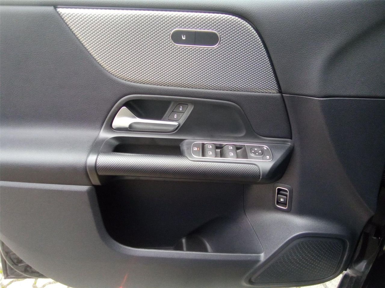 Fahrzeugbild 17 / 18