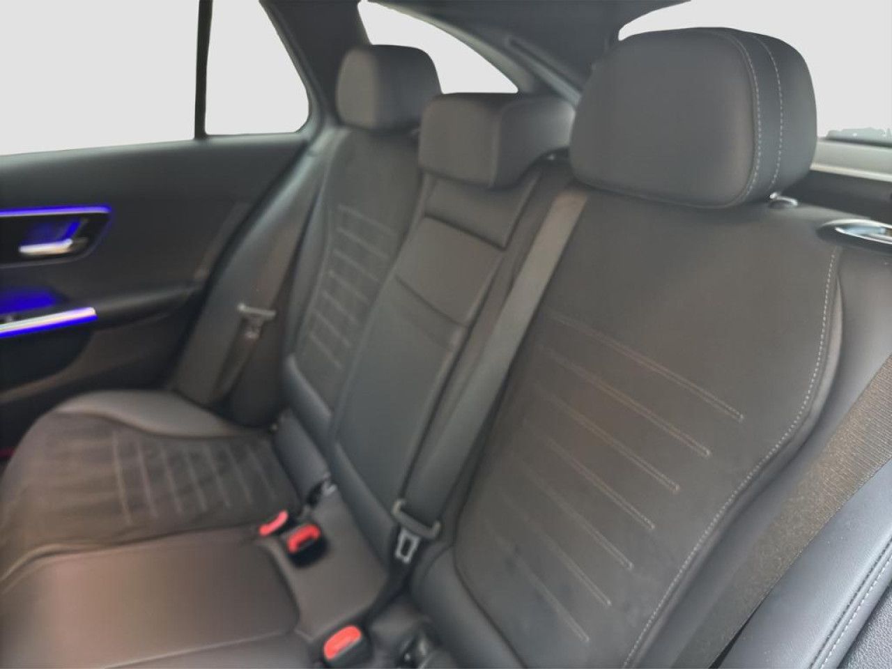 Mercedes-Benz C-Klasse – Bild 12