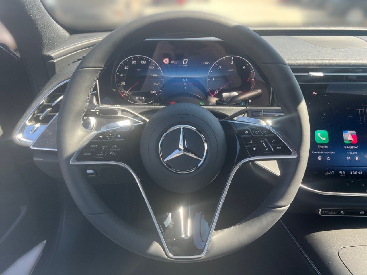 Mercedes-Benz E-Klasse – Bild 10