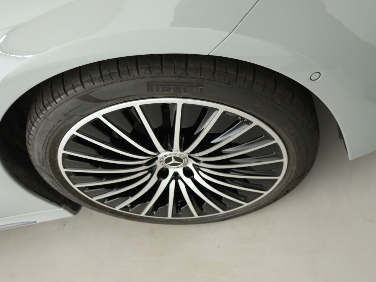 Mercedes-Benz E-Klasse – Bild 21