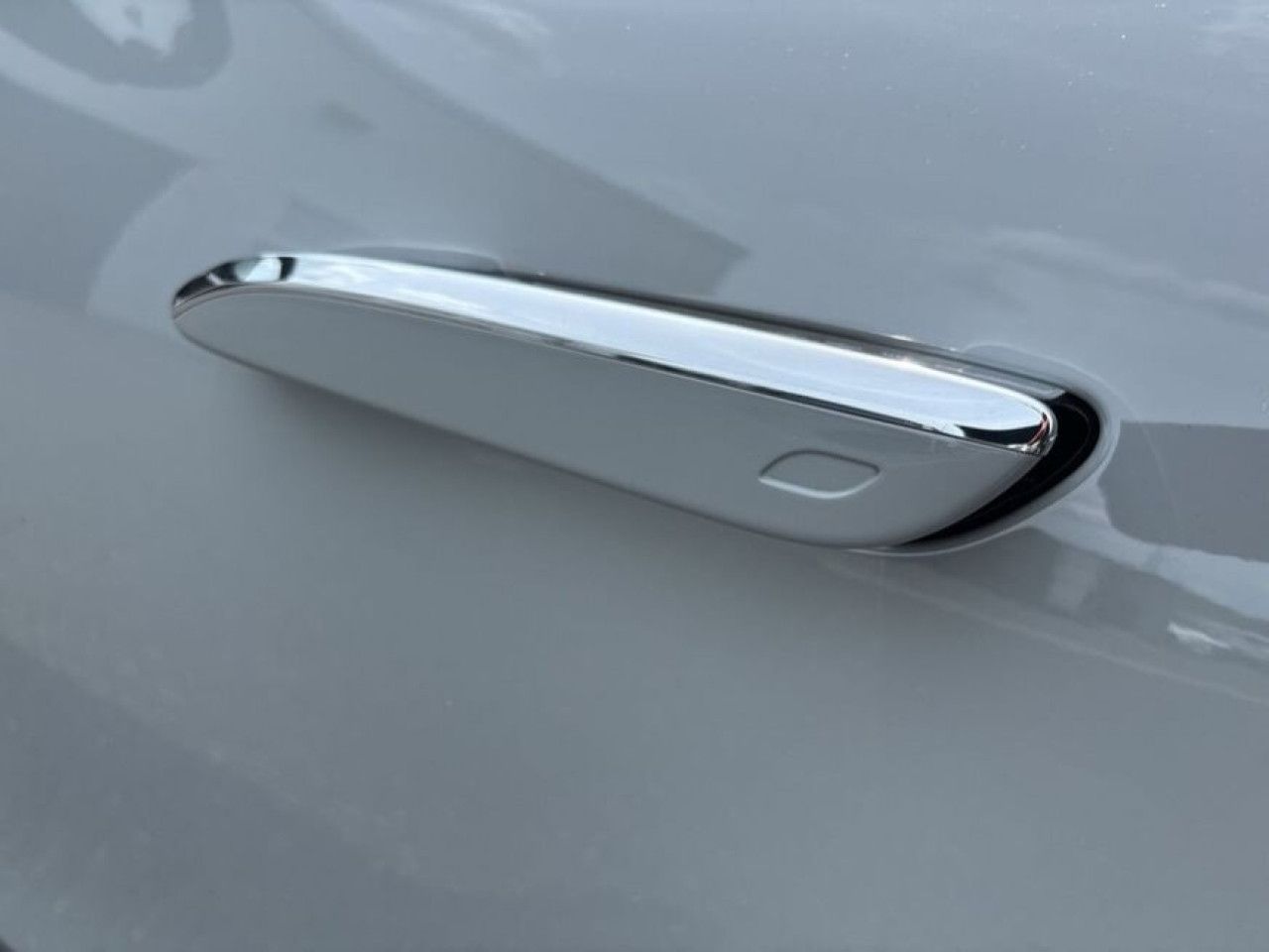 Mercedes-Benz E-Klasse – Bild 24