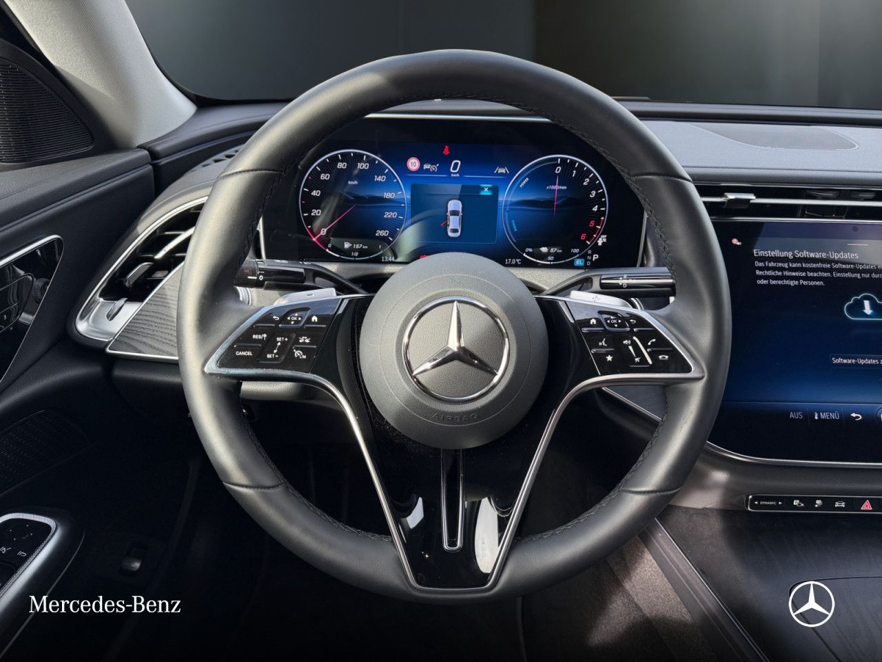 Mercedes-Benz E-Klasse – Bild 12