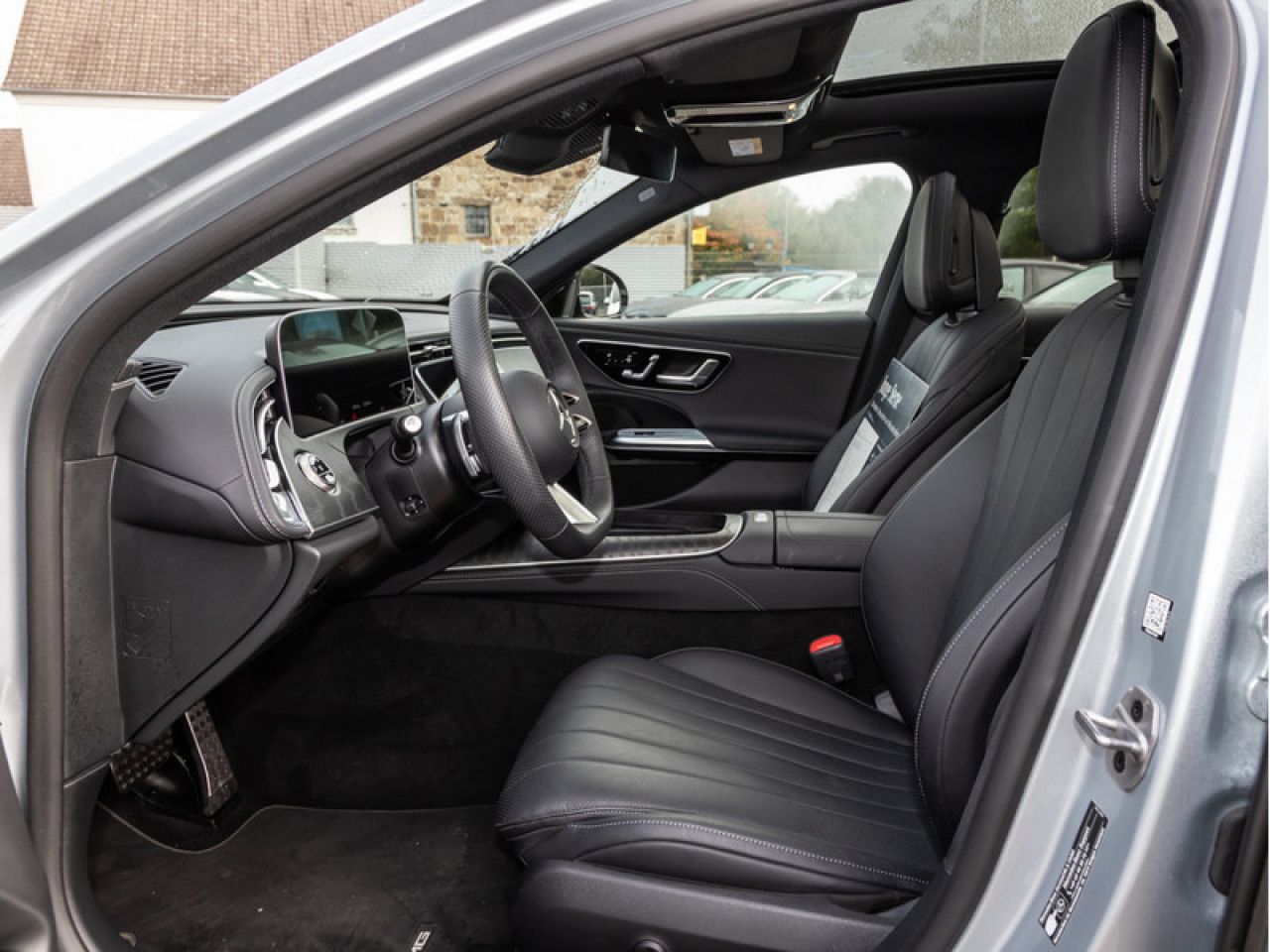 Mercedes-Benz E-Klasse – Bild 12
