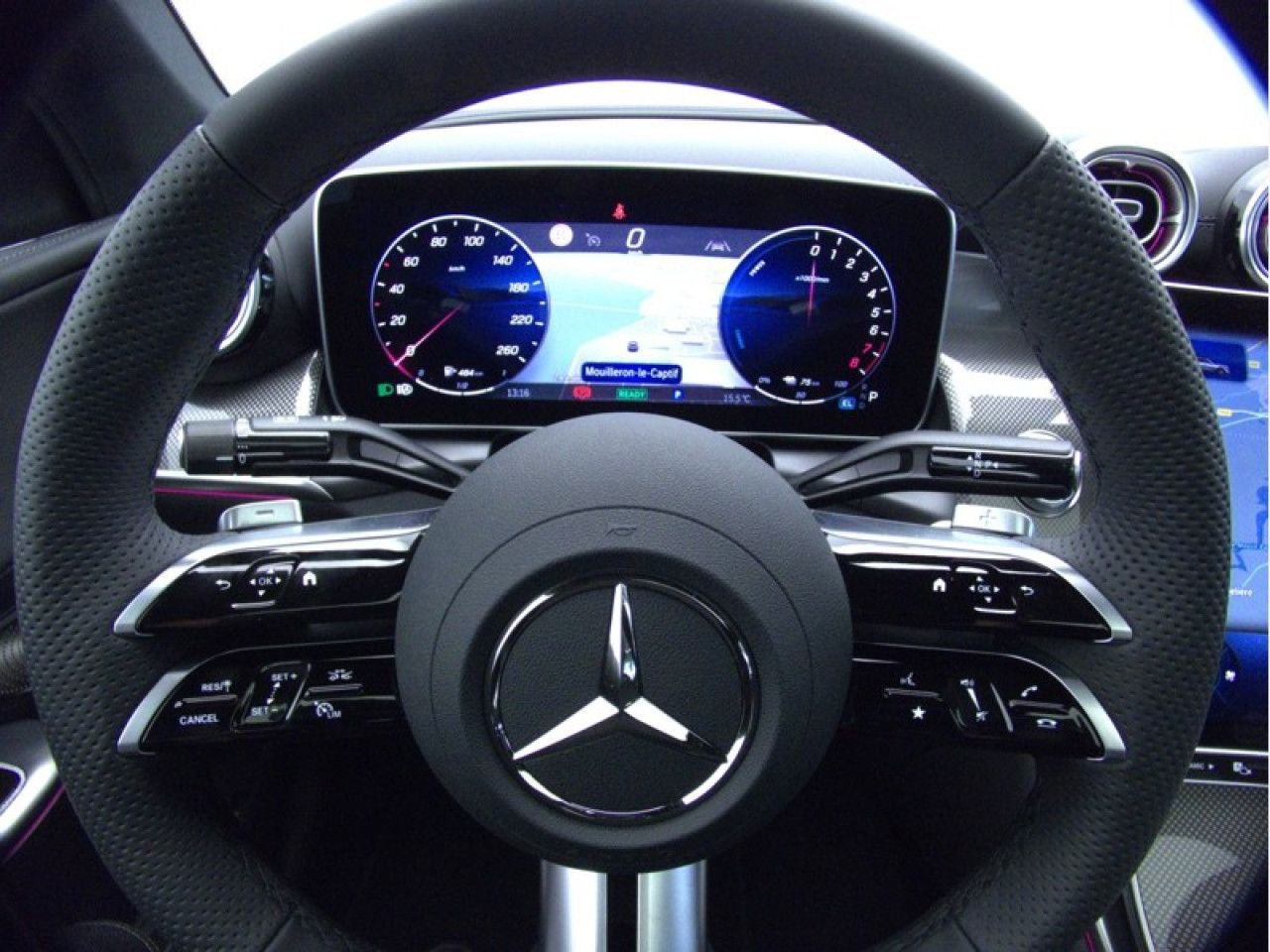 Photo du v&eacute;hicule 17 / 18