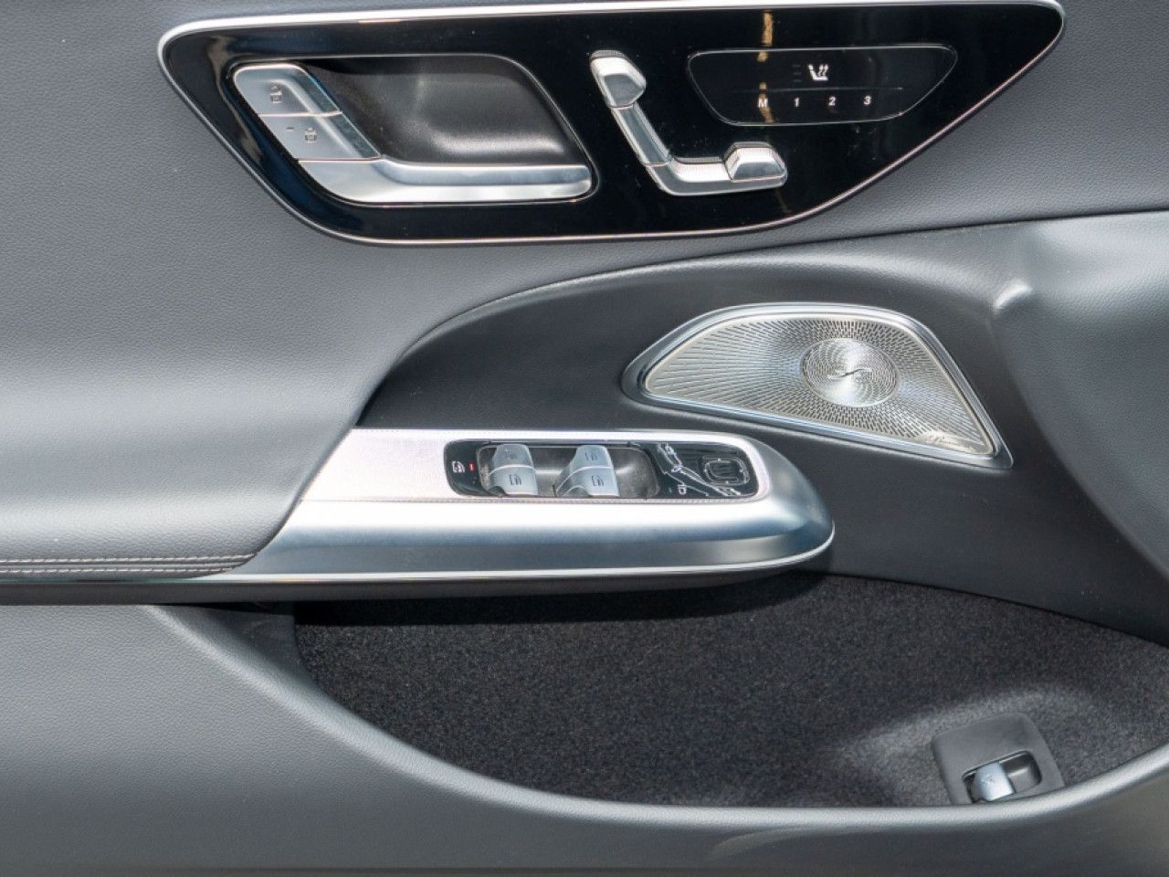 Mercedes-Benz E-Klasse – Bild 10