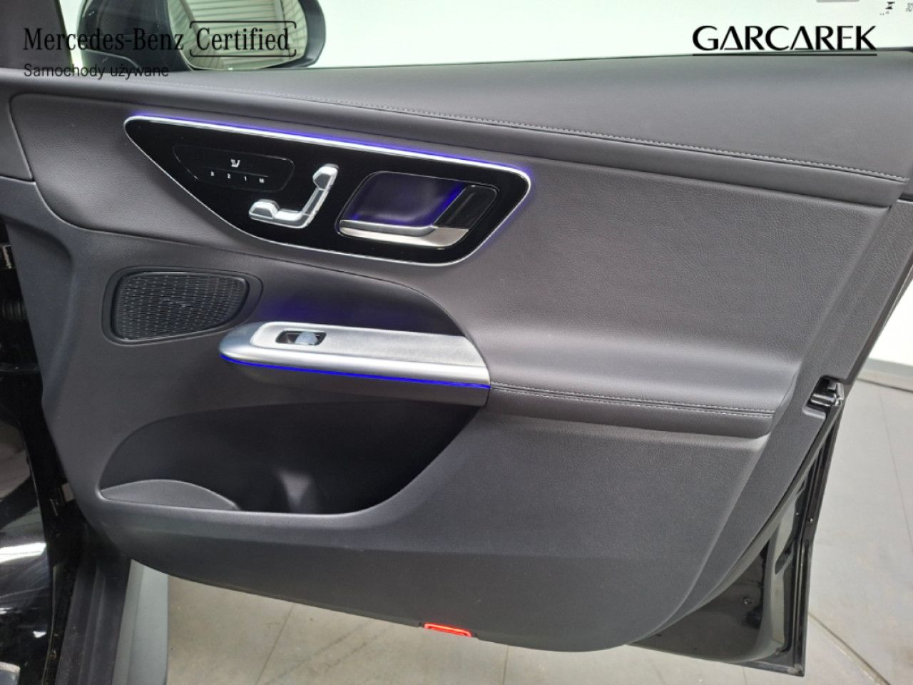 Zdjęcie pojazdu 21 / 25