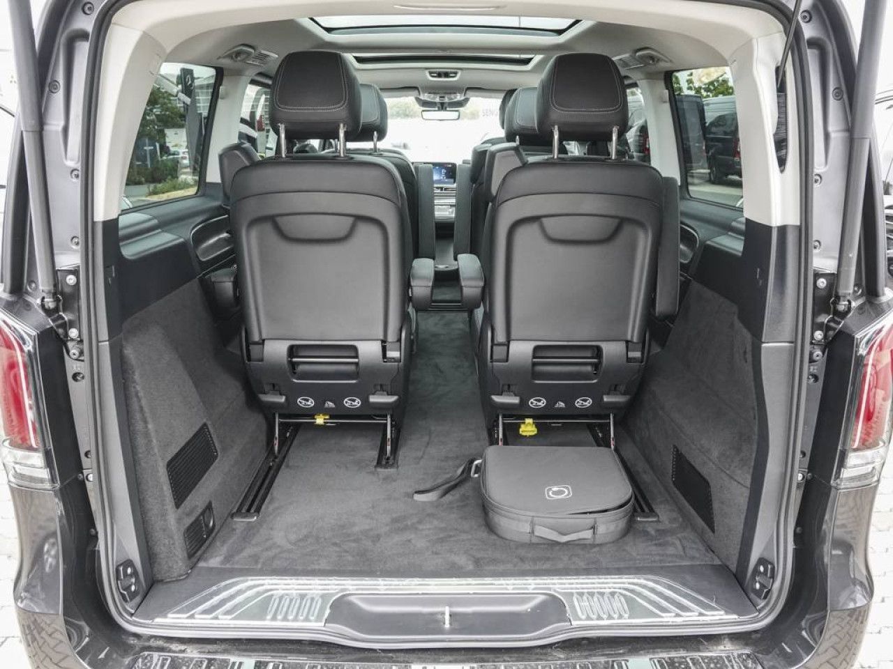 Mercedes-Benz EQV – Bild 11