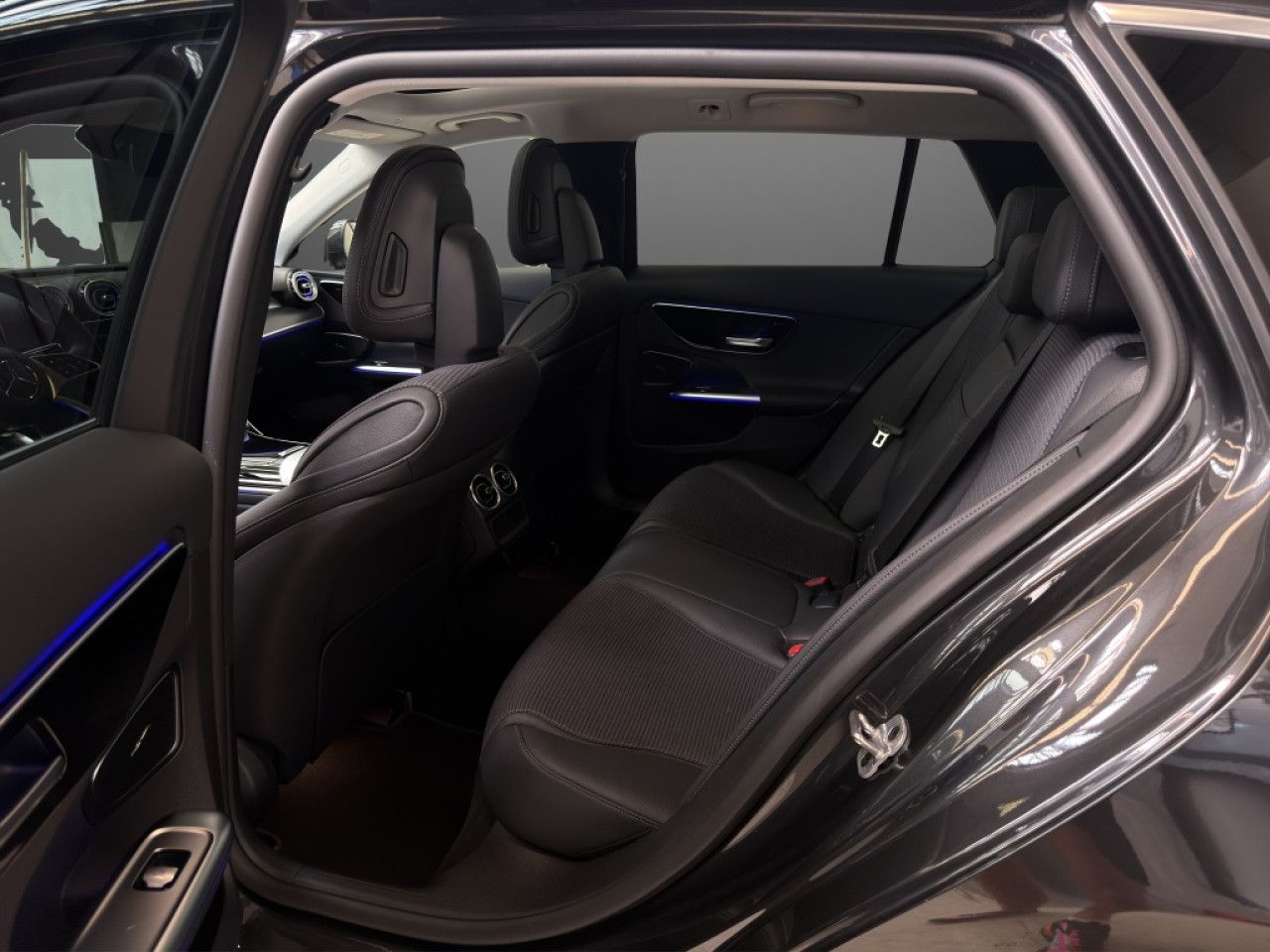 Mercedes-Benz C-Klasse – Bild 8