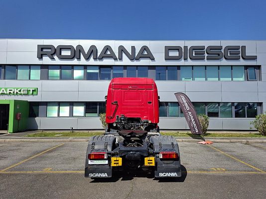 Vehicle image 4 / 7