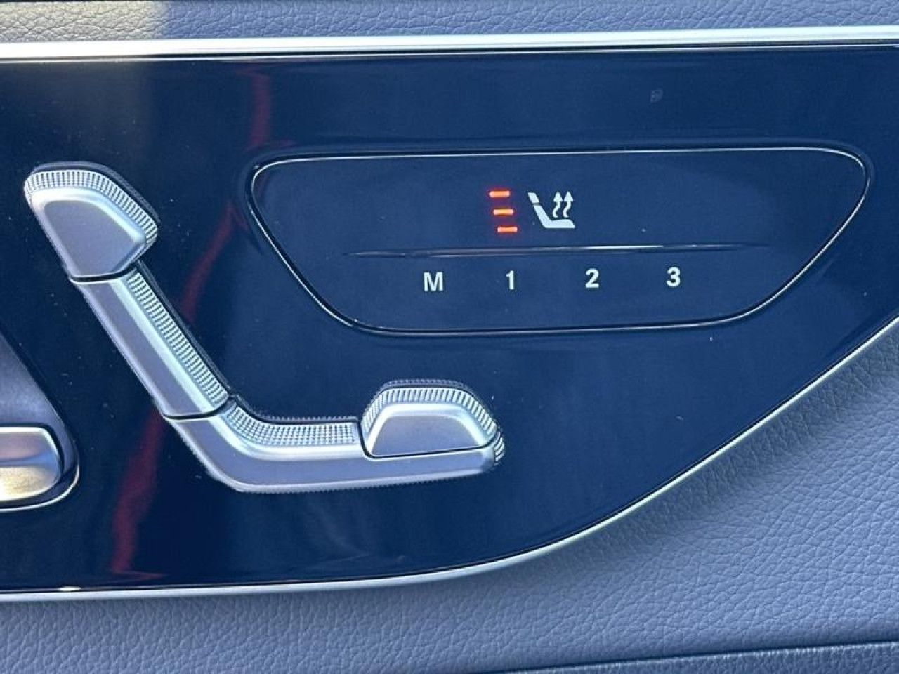 Photo du v&eacute;hicule 17 / 18