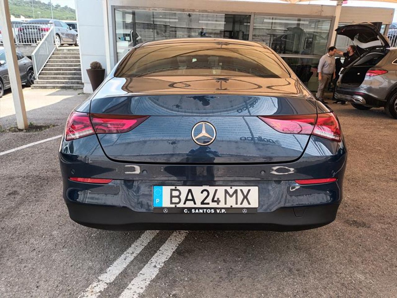 Imagem do ve&iacute;culo 4 / 10