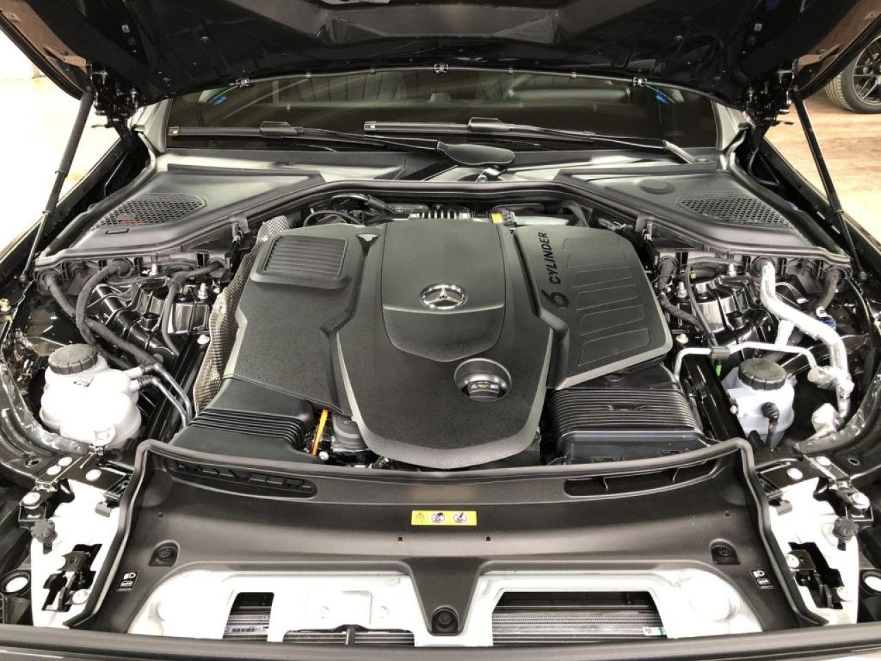 Mercedes-Benz E-Klasse – Bild 16