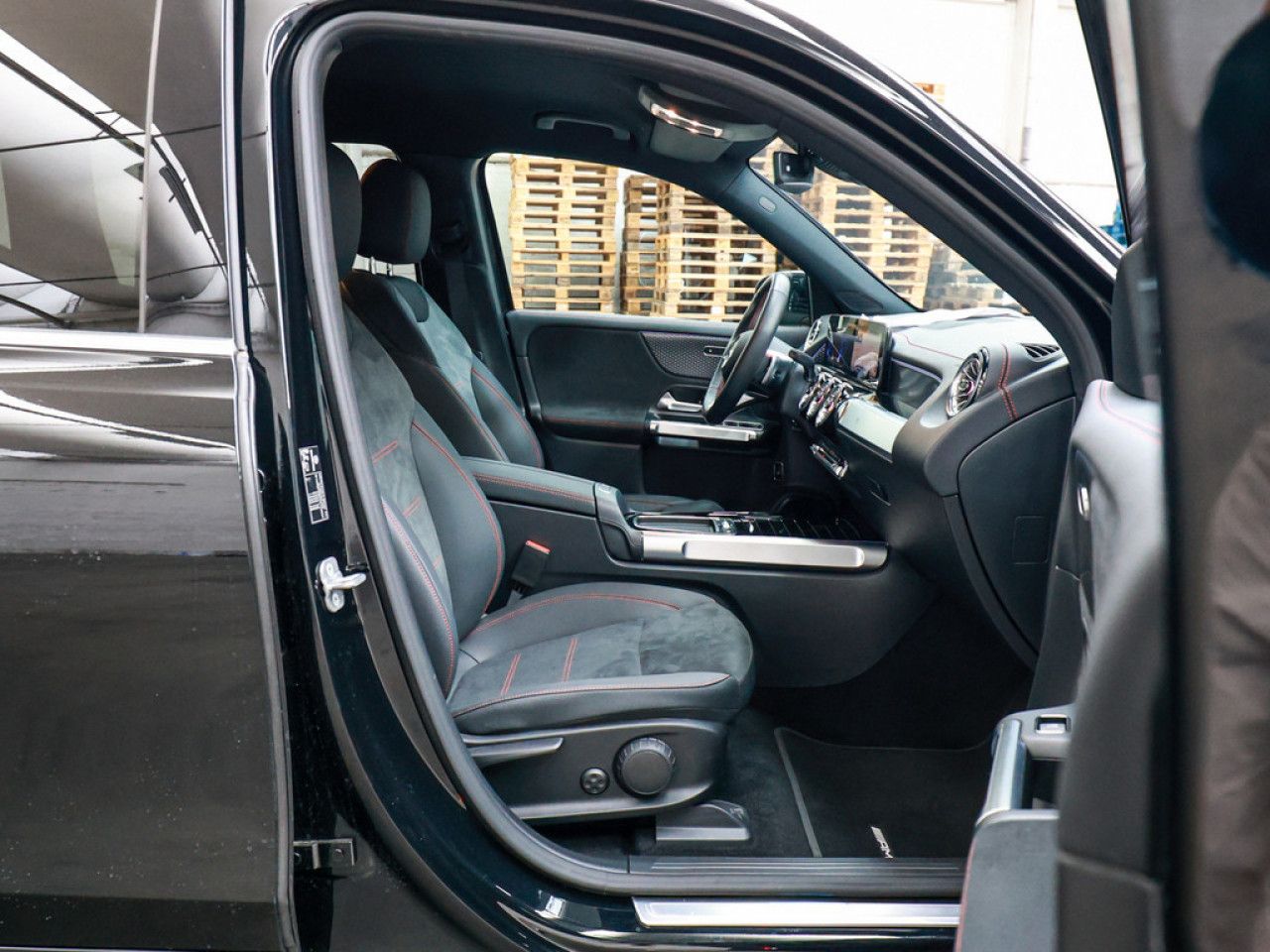 Mercedes-Benz EQB – Bild 3