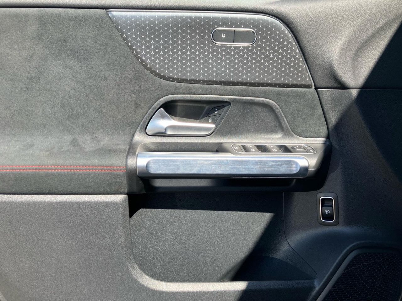 Mercedes-Benz GLB – Bild 8