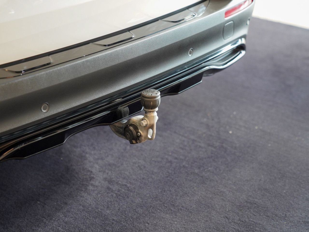 Mercedes-Benz E-Klasse – Bild 9