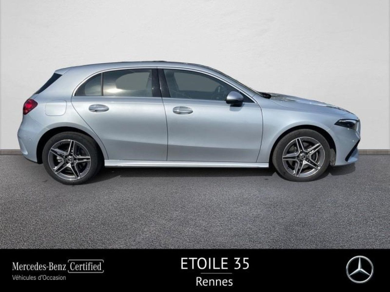 Photo du v&eacute;hicule 4 / 18