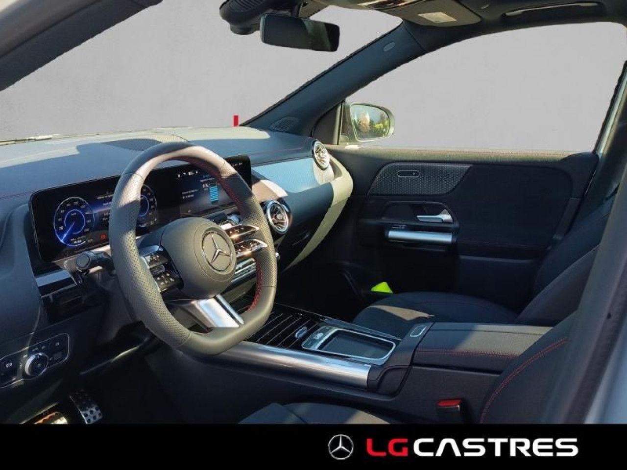 Photo du v&eacute;hicule 10 / 18