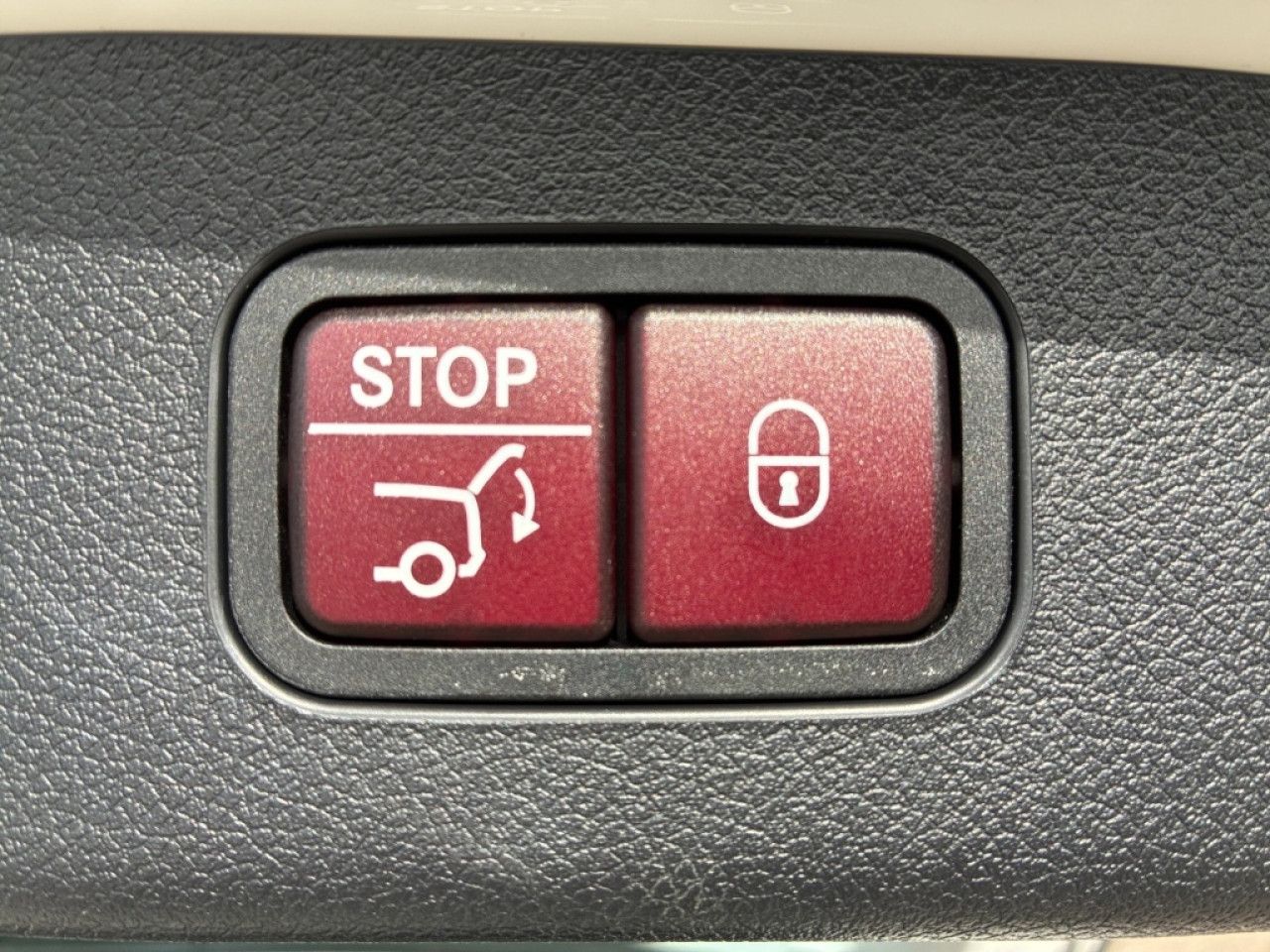 Mercedes-Benz E-Klasse – Bild 22