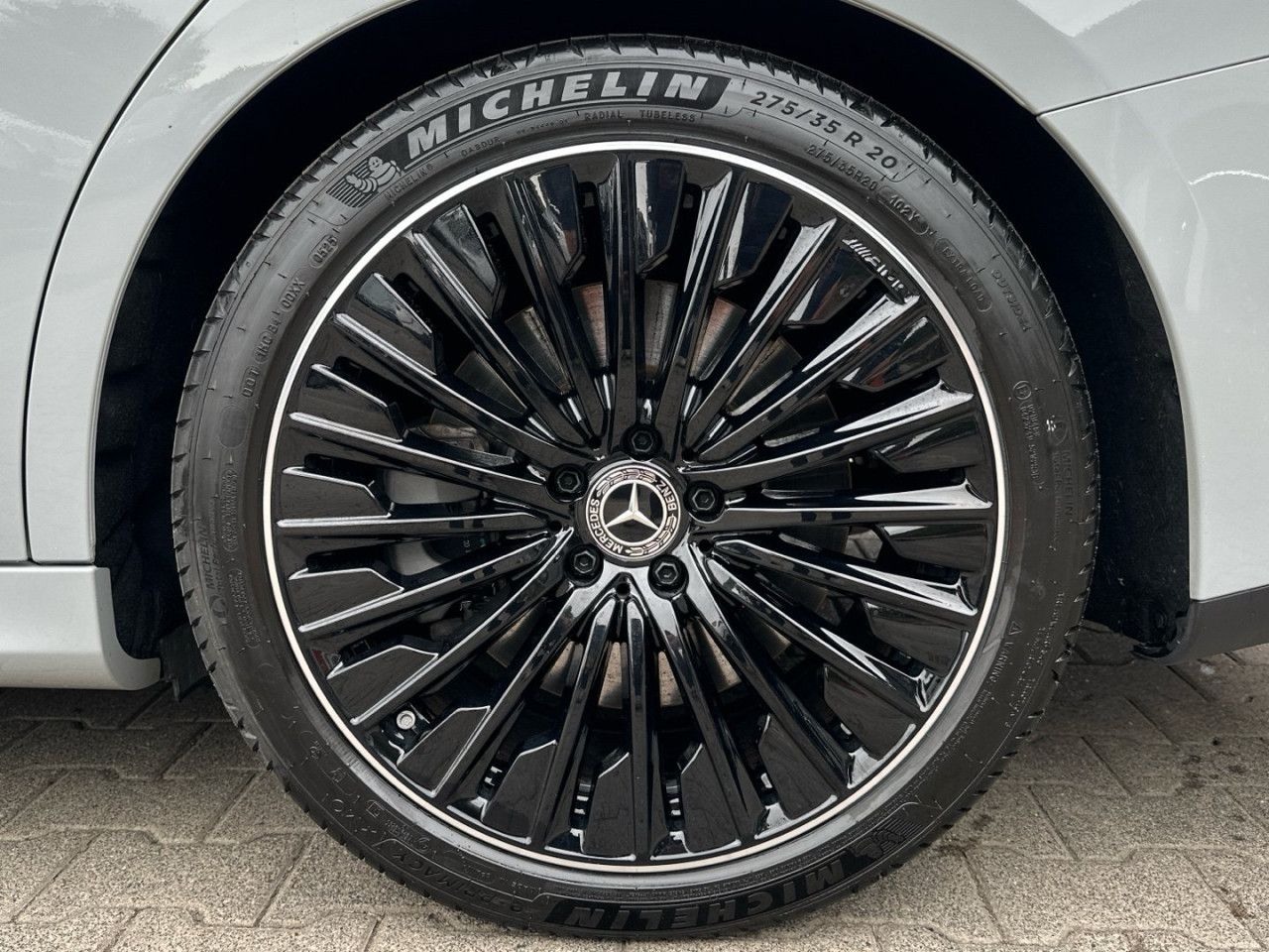 Mercedes-Benz E-Klasse – Bild 7