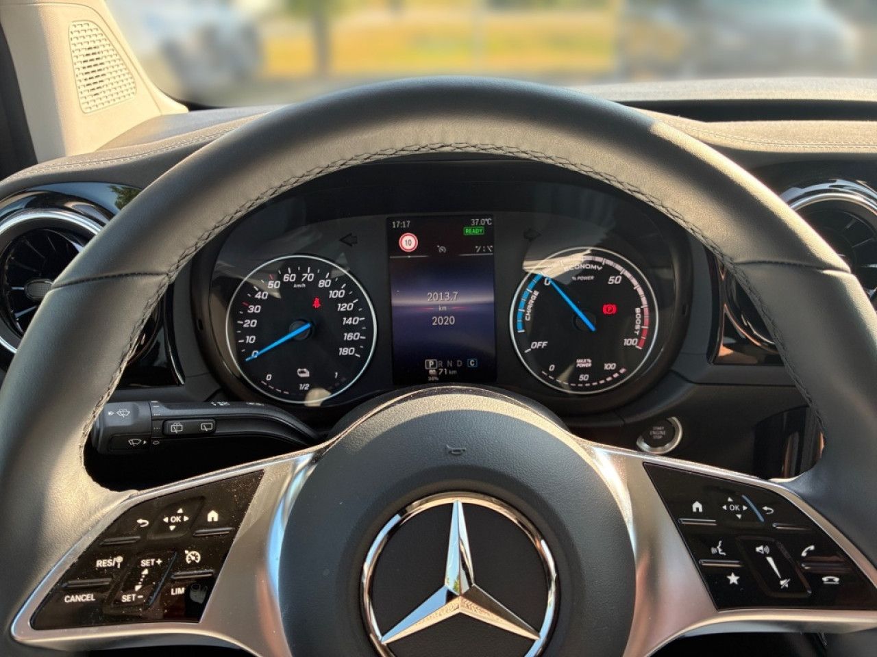 Mercedes-Benz EQT – Bild 11