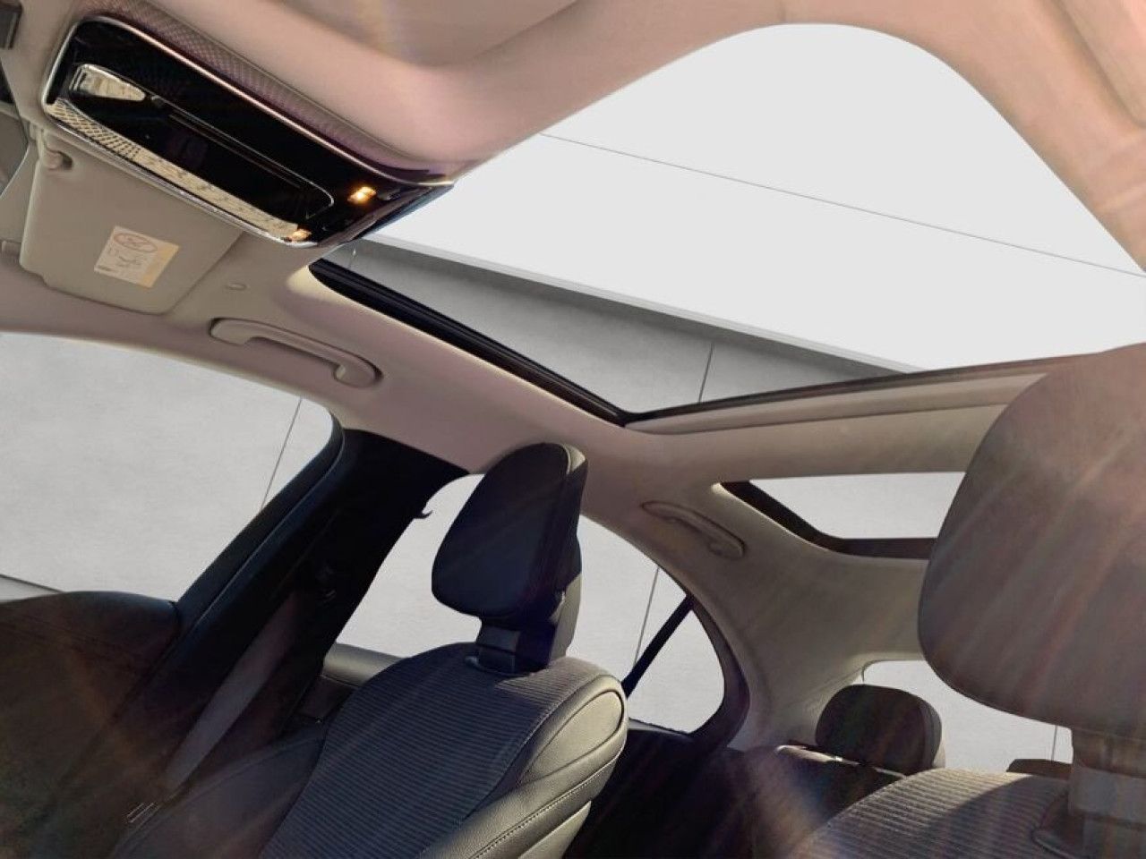 Mercedes-Benz C-Klasse – Bild 16