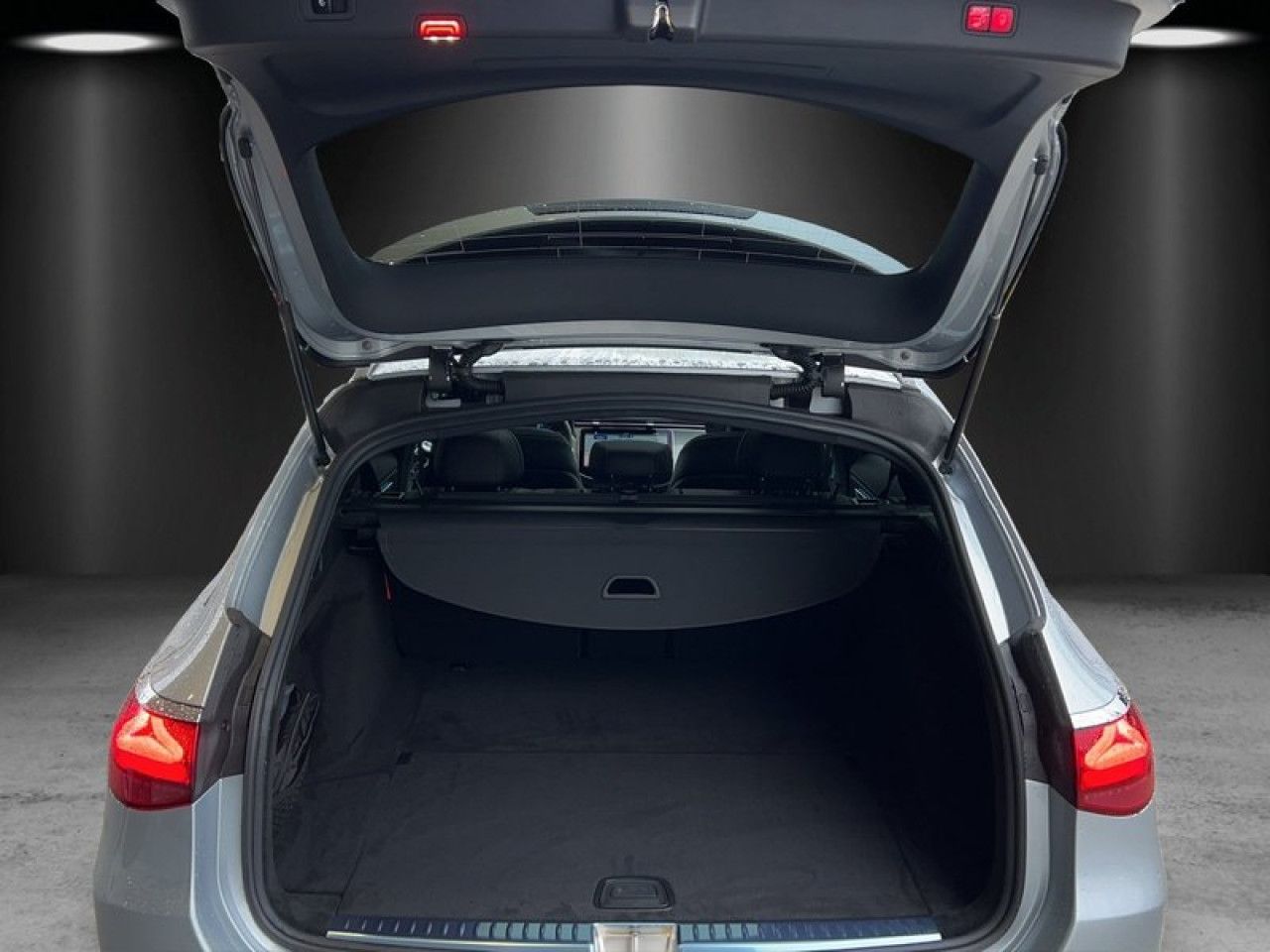 Mercedes-Benz E-Klasse – Bild 12