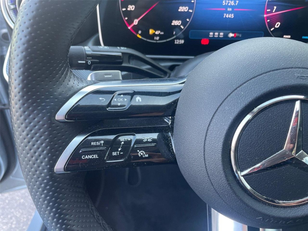 Fahrzeugbild 14 / 24