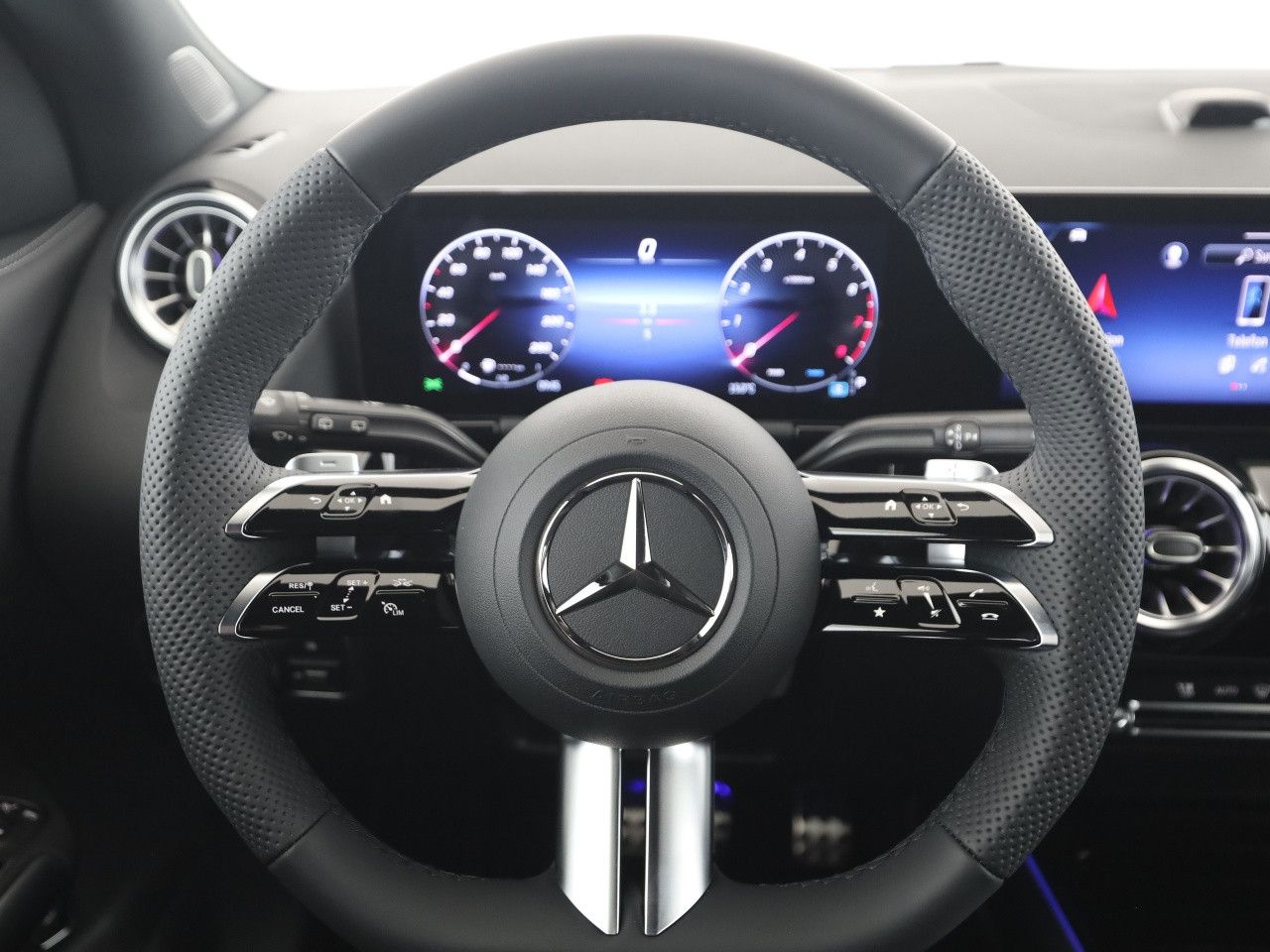 Mercedes-Benz GLA – Bild 11